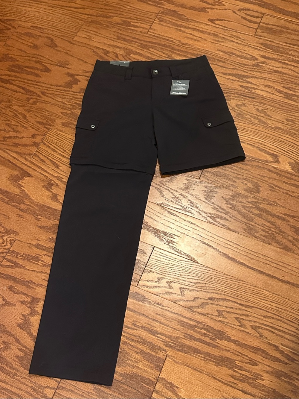 NWT Eddie Bauer WR Horizon Cargo Convertible Black Hiking Pants, Size 4